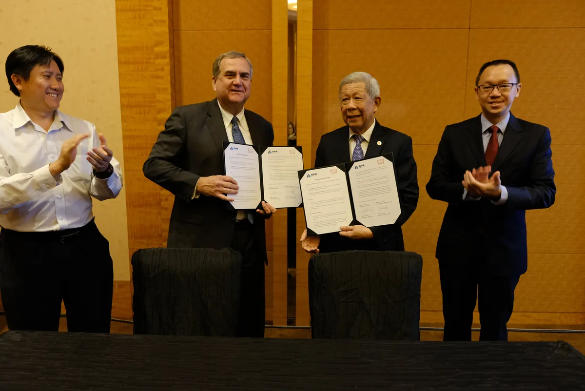 Signing ceremony of the SSB and GPS collaboration agreement